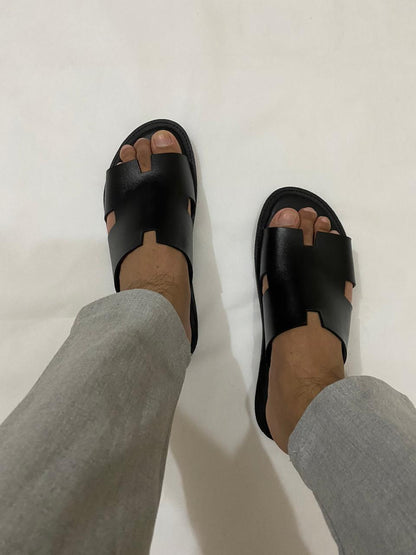 Black French Chapal